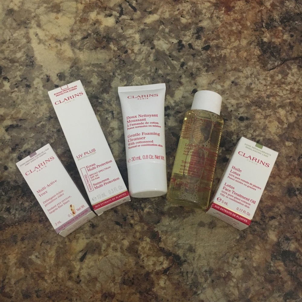 Clarins minis bundle. NEW.